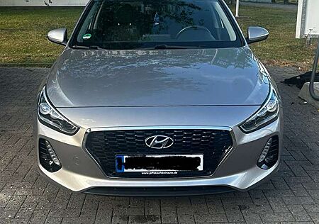 Hyundai i30 1.4 T-GDI DCT Premium
