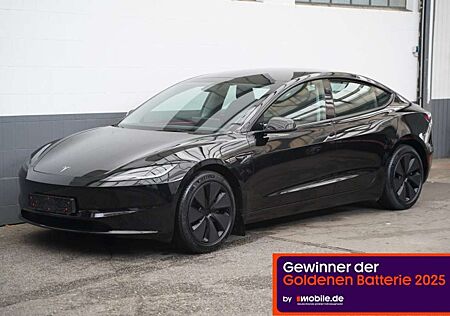 Tesla Model 3 Standard Range + *Highland*