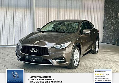 Infiniti Q30 2.2 Diesel City Black Edition, 1 Hand