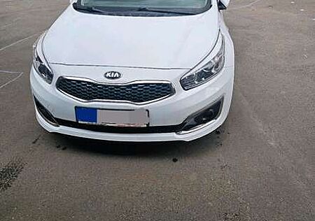 Kia XCeed Ceed SW / cee'd SW 1.6 GDI DCT Platinum Edition Klima/Navi/UNFALLFREI