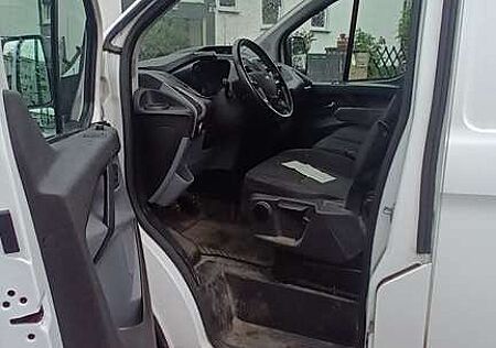 Ford Transit Custom 340 L2H2 VA Trend