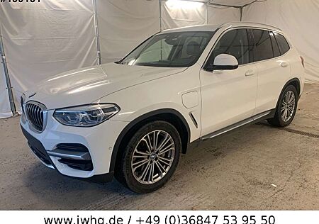 BMW X3 xDr 30 e Luxury Line HeadUp LED+ CockpPro360K