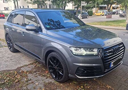 Audi Q7 3.0 TDI quattro tiptronic