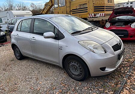 Toyota Yaris Diesel 5-Türer 1.4 D-4D Sol:Euro 4 Klima