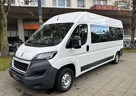 Peugeot Boxer 9xSitze Mit Rollstuhl Hebebühne Hinten