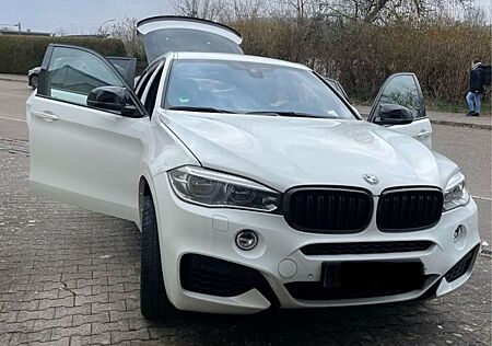 BMW X6 xDrive50i