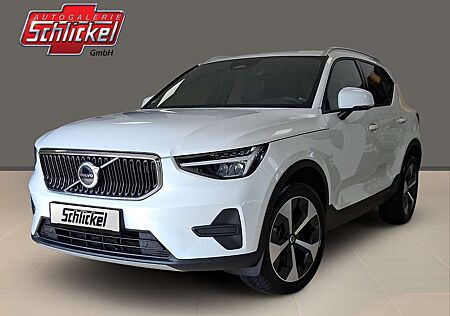 Volvo XC 40 XC40 B4 2WD Core Navi ACC Met. 2-Zonen-Klimaautomatik