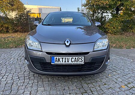 Renault Megane III Lim. 5-trg. Expression 2.Hand Tüv Neu