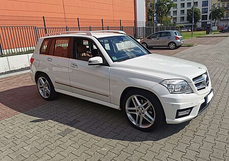 Mercedes-Benz GLK 350 CDI DPF 4Matic 7G-TRONIC SPORT EDITION