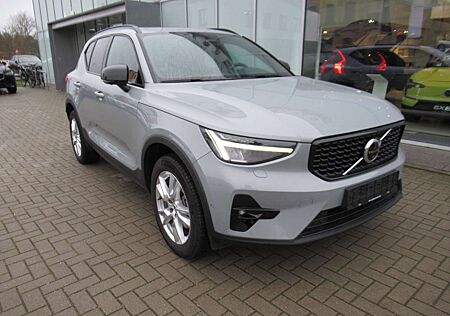 Volvo XC 40 XC40 Ultimate B4 Benzin Dark Automatik