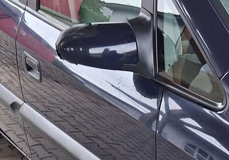 Opel Zafira 1.6 Elegance