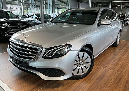Mercedes-Benz E 220 E 220d T DISTRONIC/GARMIN/LED/KAMERA/LEDER