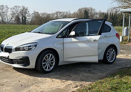 BMW 225xe 225 2er Active Tourer Plug-In-Hybrid iPerformance Active Tourer Advantage