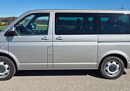 VW T5 Multivan Volkswagen T5 TDI Comfortline Austauschmotor bei 133.000 KM
