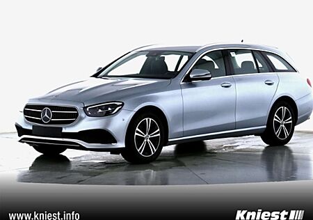 Mercedes-Benz E 220 T d Kamera Spur Spiegel
