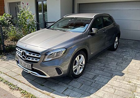 Mercedes-Benz GLA 180 Businesspaket