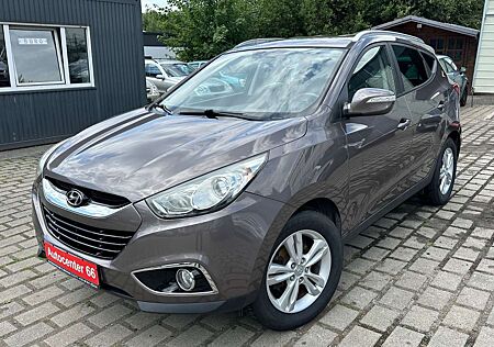 Hyundai ix35 Comfort 2WD*2.Hand*Tüv Neu*PDC*SHZ*Tempomat