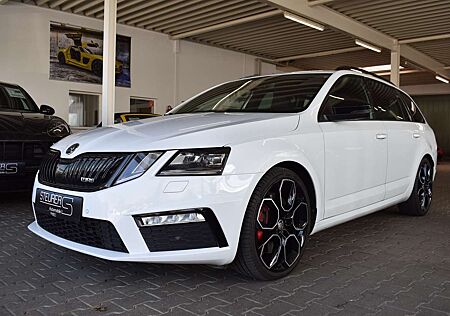 Skoda Octavia 245 2.0 TSI RS AHK Panodach Navi ACC