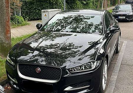Jaguar XE 20d AWD Aut. R-Sport