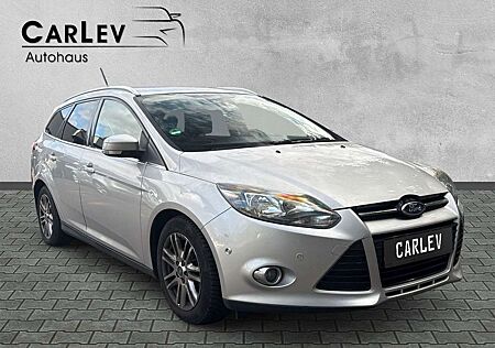 Ford Focus Turnier Titanium 125 PS Zahnriemen neu AHK