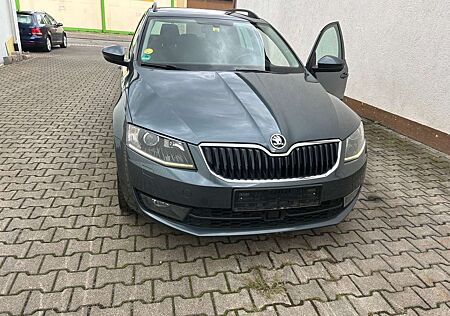 Skoda Octavia Joy Automaik aus 1Hand