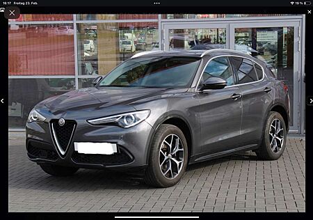 Alfa Romeo Stelvio 2.0 Turbo 16V AT8-Q4 Lusso Ti