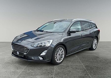 Ford Focus Turnier Titanium TüV & Service Neu/AHK