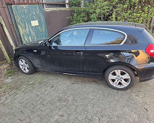 BMW 118 118i