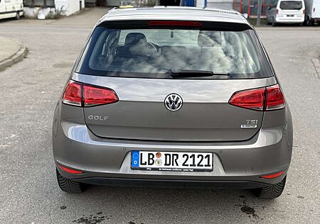 VW Golf Volkswagen 7 ORJ KM TOP ZUSTANG