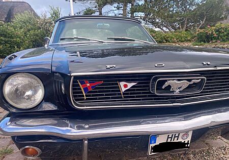 Ford Mustang Cabrio V8