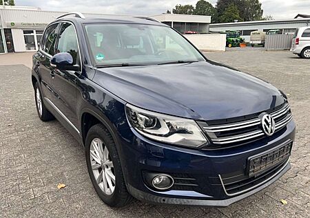 VW Tiguan Volkswagen Sport & Style 4Motion/DSG/Xenon/Navi/PDC