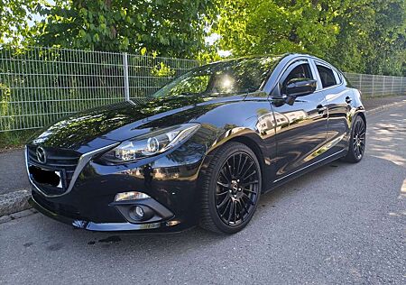 Mazda 3 SKYACTIV-G 120 Center-Line