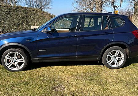 BMW X3 xDrive20d Aut/AHK/360°/HuD/Leder/Sport/19"