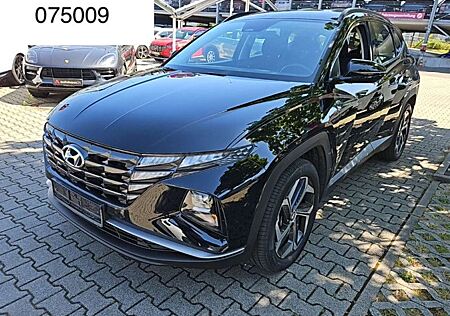 Hyundai Tucson Hybrid 4WD LED 19" Dig.Tacho Kam Navi DAB