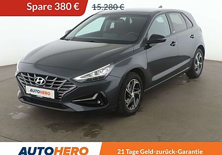 Hyundai i30 gebraucht kaufen Hyundai i30 1.5 Intro Edition*NAVI*LED*TEMPO*CAM*PDC*SHZ*