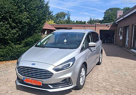 Ford S-Max Titanium 2Hd, Sehr sauber