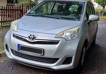 Toyota Verso-S Verso S Verso S 1.33 VVT-i Multidrive Life