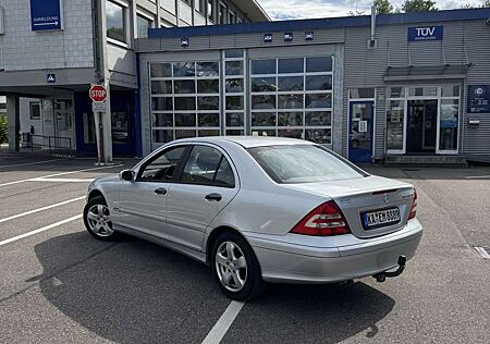 Mercedes-Benz C 180 Mercedes C180 | Automatik | AHK | TÜV neu