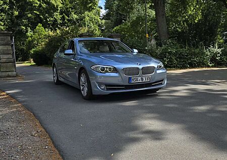 BMW 535i 535 . ActiveHybrid 5 / +4917634317056