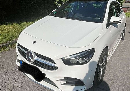 Mercedes-Benz B 200 7G-DCT AMG Line