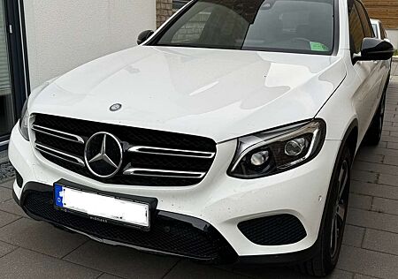 Mercedes-Benz GLC 250 d 4Matic 9G-TRONIC, LED, AHK, Night Paket