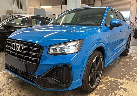 Audi Q2 35TDi S LINE BLACK 19Z./ACC/AHK/MATRIX/TURBO