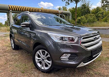 Ford Kuga Titanium+TOP+wenig Kilometer