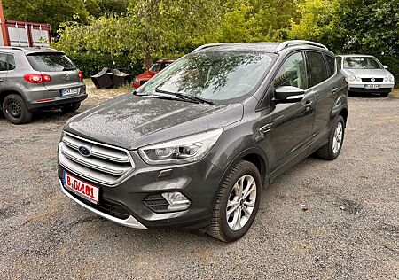 Ford Kuga Titanium+TOP+wenig Kilometer