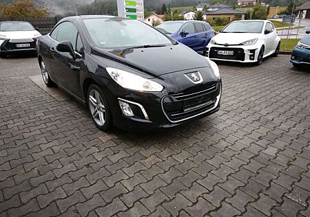 Peugeot 308 Active mit Winter-Kompletträder