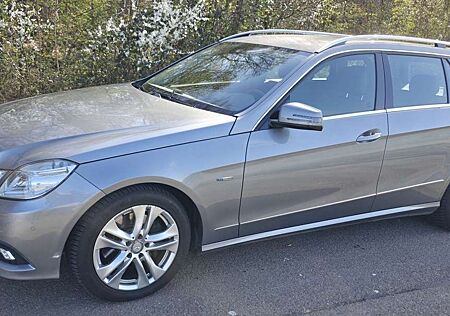 Mercedes-Benz E 250 T CGI BlueEFFICIENCY Automatik Avantgarde