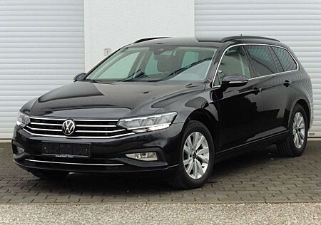 VW Passat Variant Volkswagen Passat Var 2.0 TDI DSG Leder Navi LED ACC Kamera