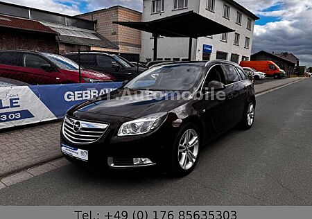 Opel Insignia A TURBO 4x4*AHK*XENON*VOLL