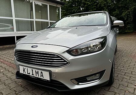 Ford Focus Lim. Titanium/60.000km/Navi/Garantie/