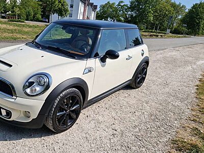 MINI Cooper S Top Zustand-wenig Km!